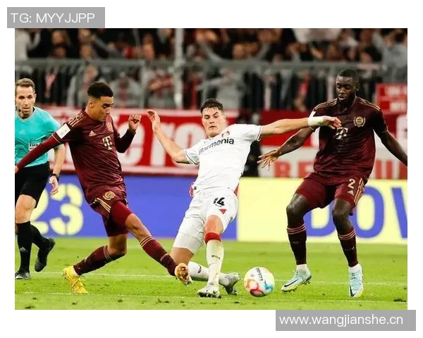 拜仁慕尼黑创德甲历史新纪录连续18场比赛进球2次以上仅次于13-14赛季