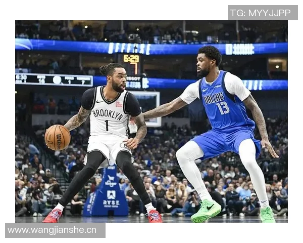 浓眉出战24分钟表现平平12分4板1助正负值惨淡24